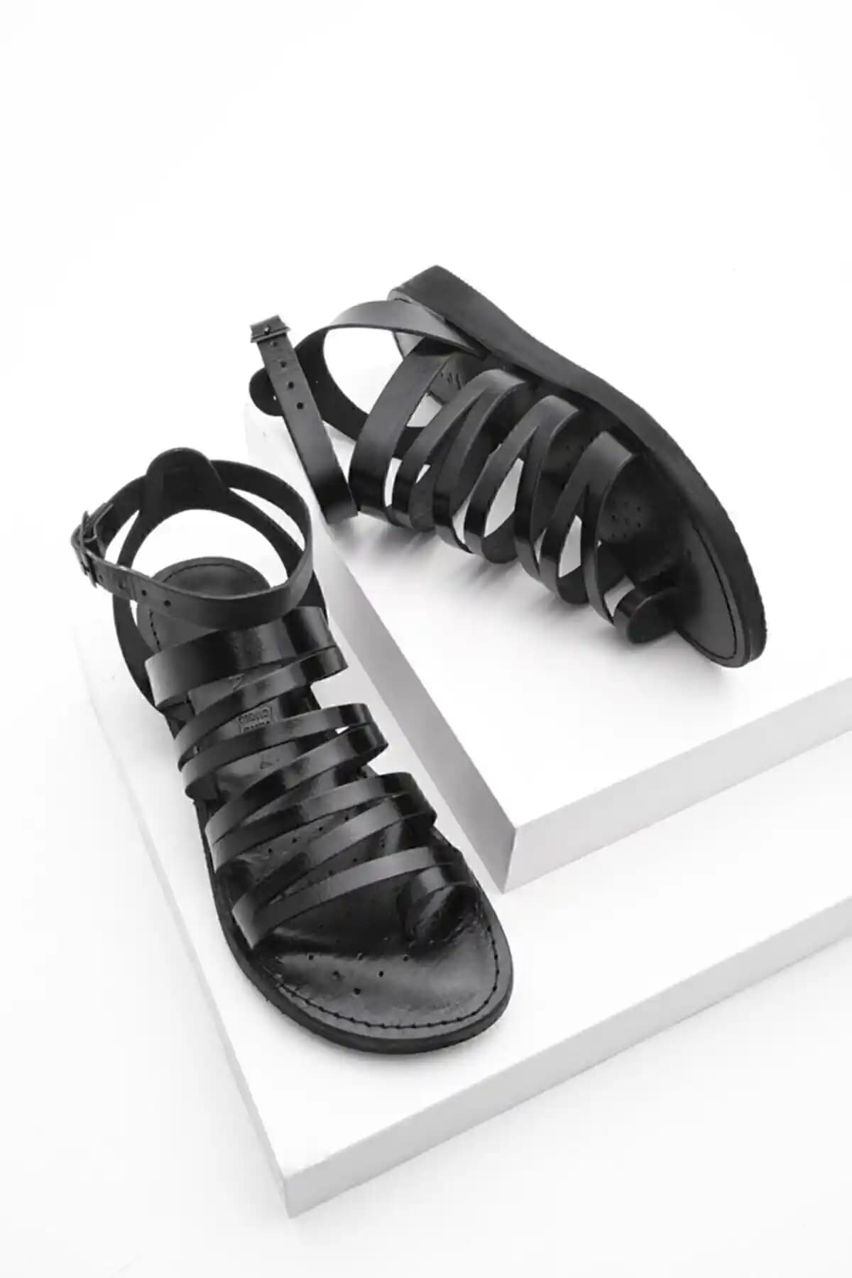 Marjin Hakiki Deri Kadın Sandalet Saper: Şık ve Rahat Günlük Kullanım İçin