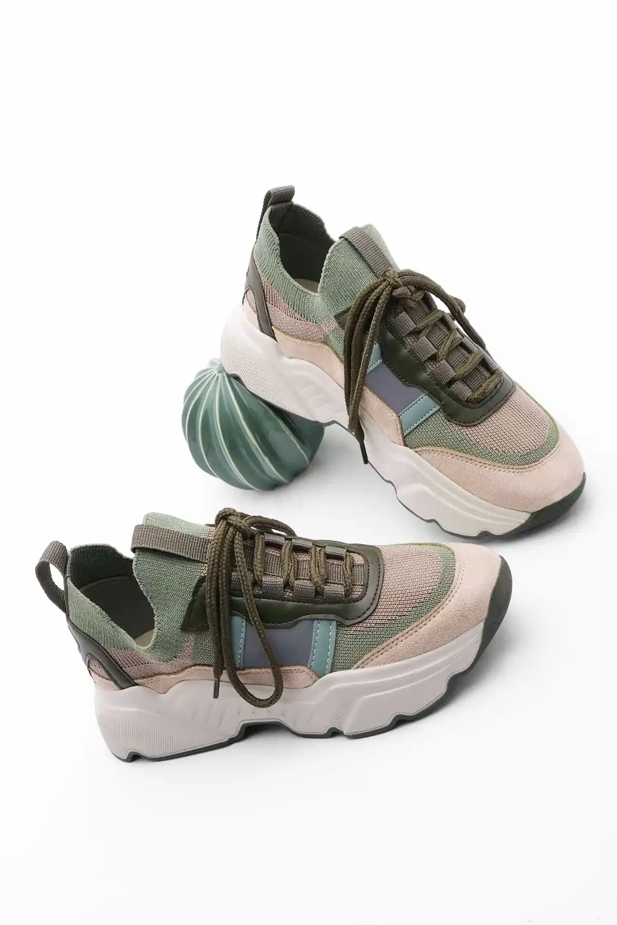 Marjin Volente Kadın Spor Ayakkabısı Kalın Taban Triko Tasarım Modern ve Konforlu