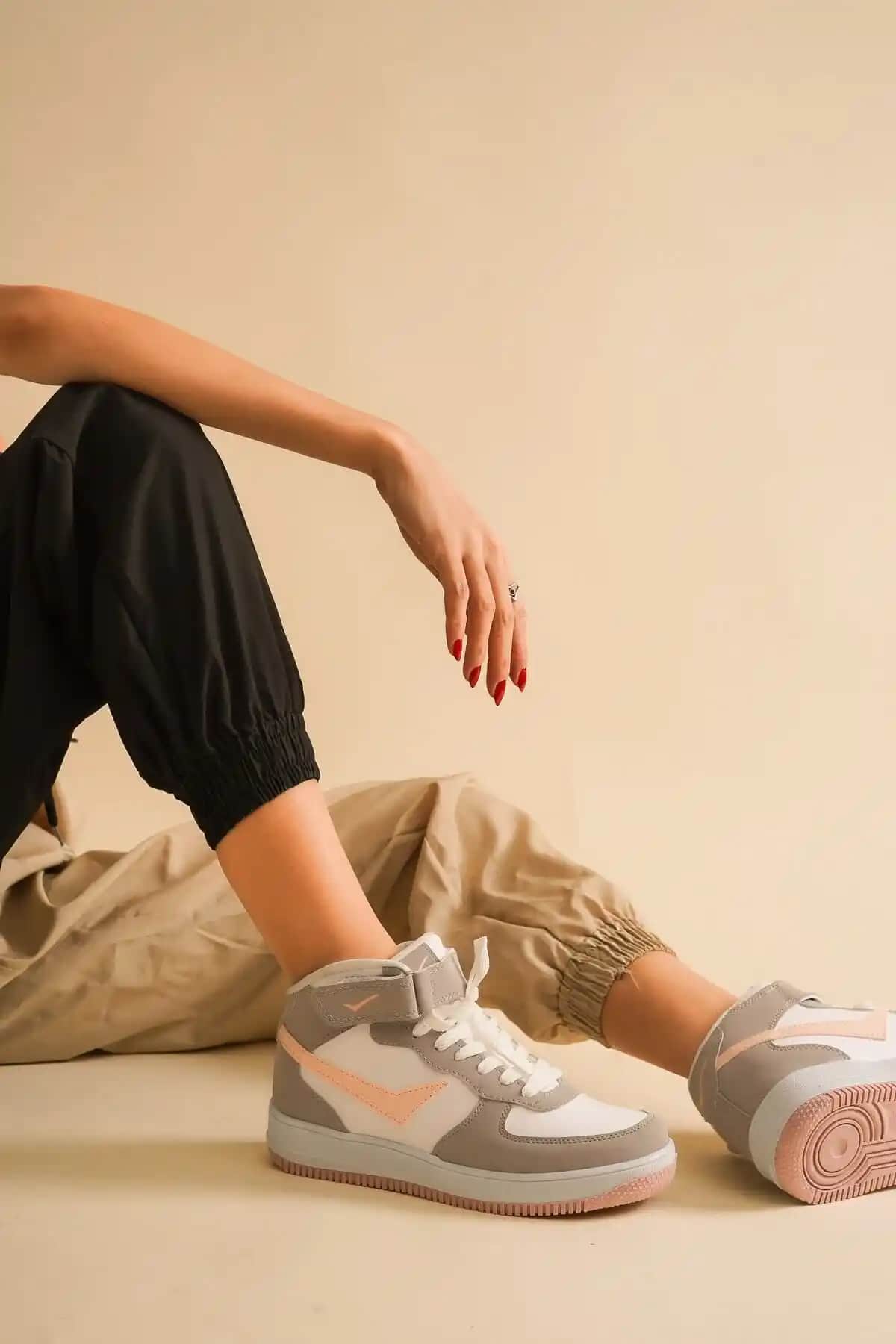 McDark Unisex Taş Beyaz Uzun Bilekli Basket Spor Ayakkabı Özellikleri ve Kullanım Avantajları