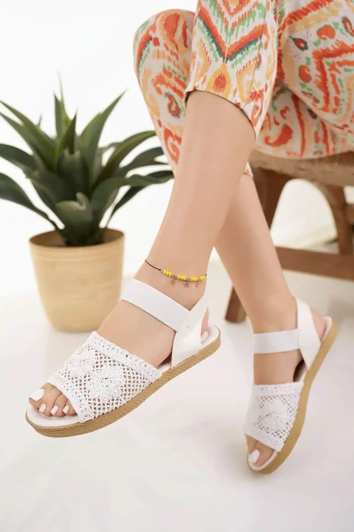 Modafırsat Kadın Hasır Sandalet Yazlık Şıklık ve Konforu Bir Arada Sunuyor