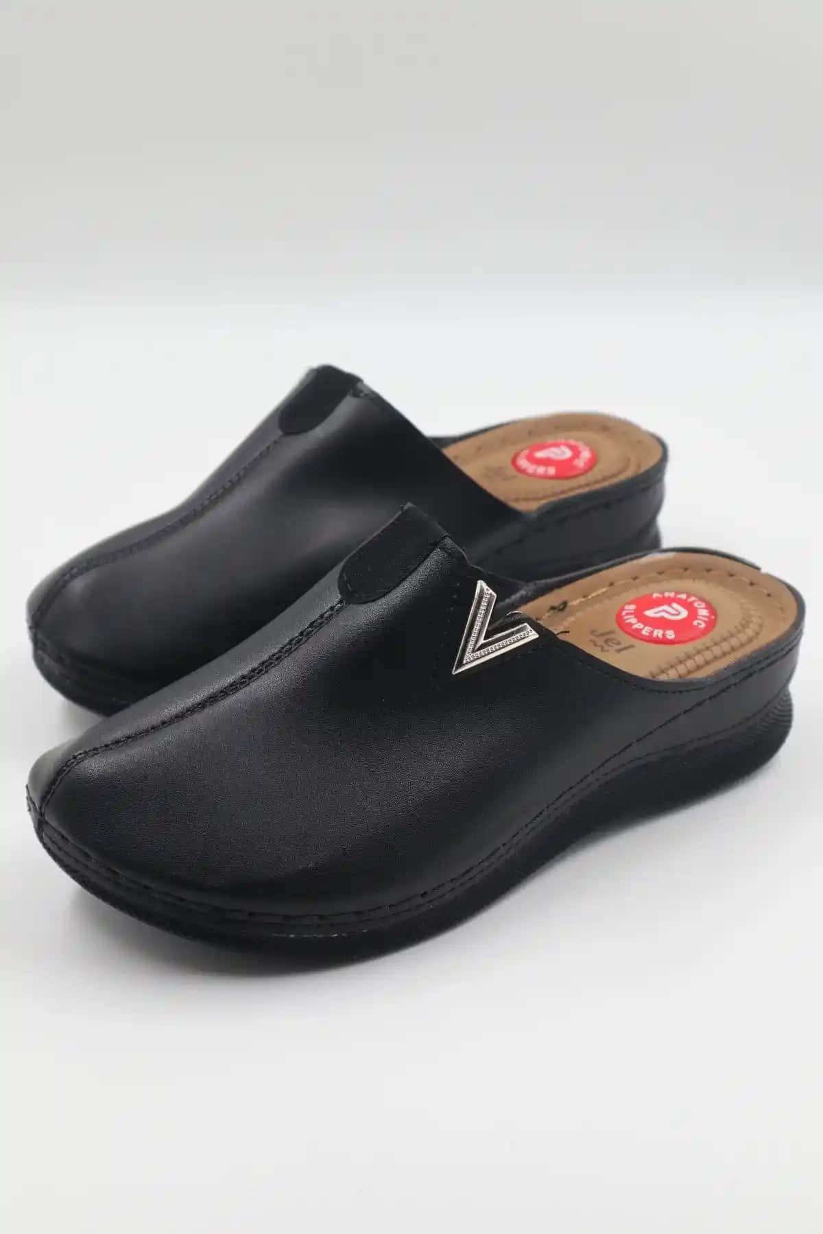 Nazenintasarımlar Önü Kapalı Tam Ortopedik Günlük Terlik: Konfor ve Şıklığın Birleşimi