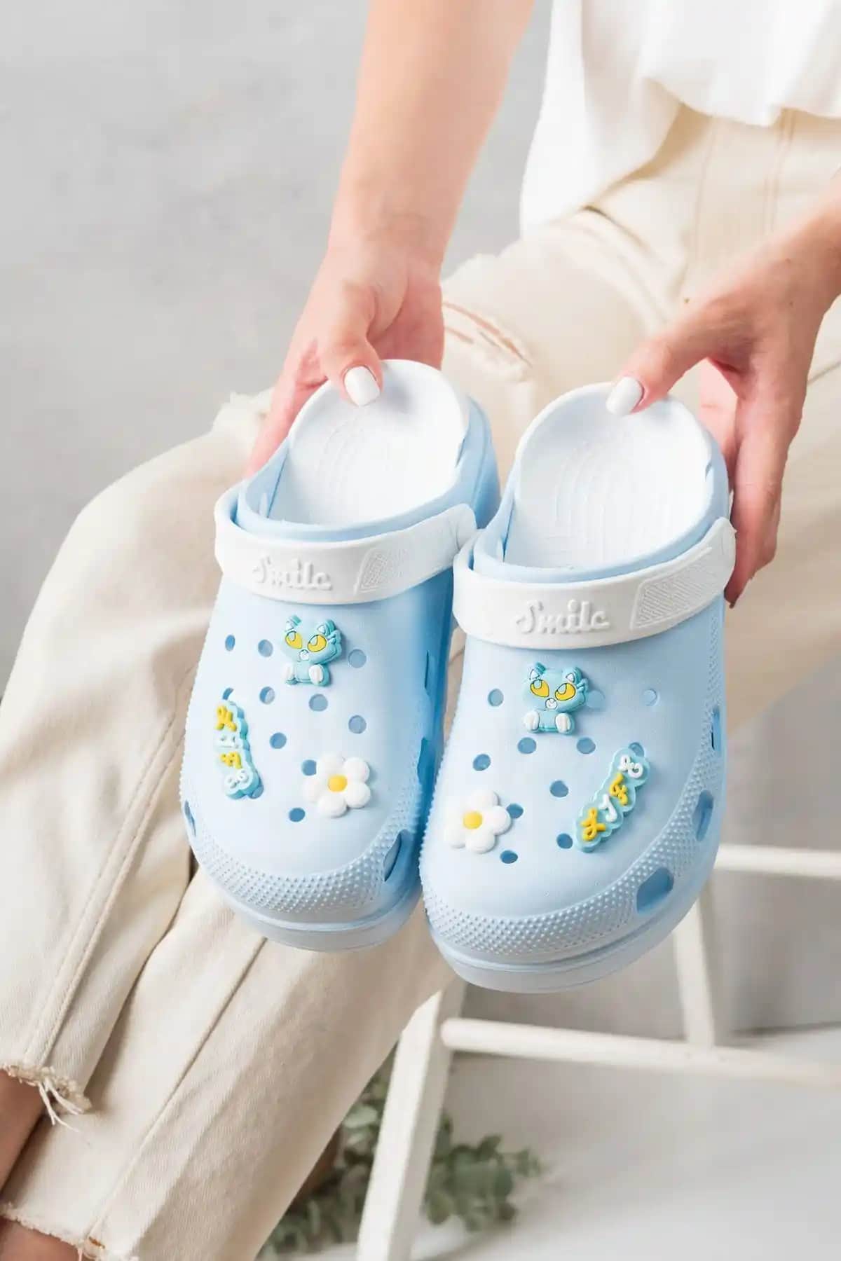 Sağlık Çalışanları İçin Ergonomik ve Güvenli Slipcat Deniz Sabo Sandaletleri