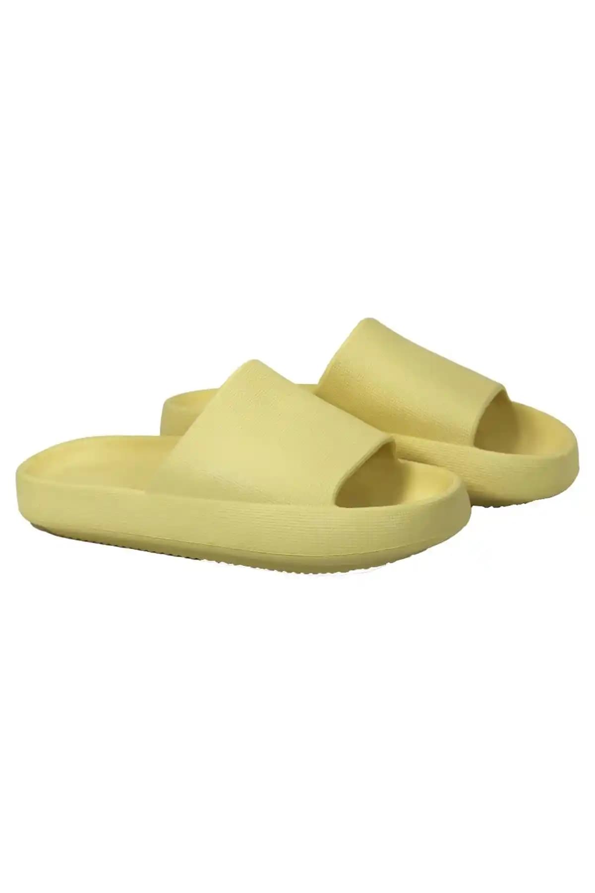 Sepona Kadın Plaj ve Havuz Terlikleri: Şık, Konforlu ve Dayanıklı Tasarım