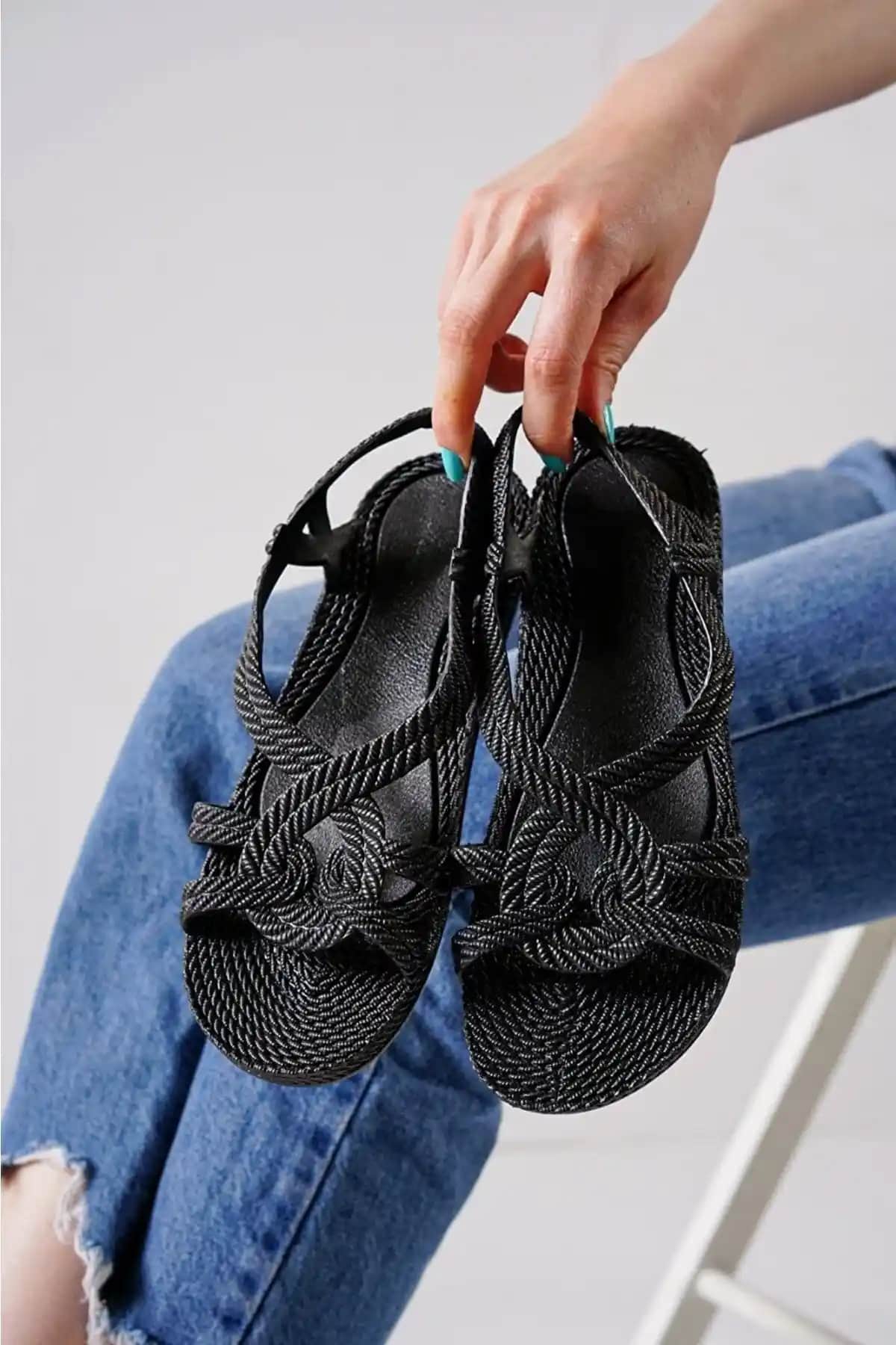 Slipcat Plastik Sandalet Kaymaz Tabanlı Yazlık Plaj ve Sokak Kullanımı