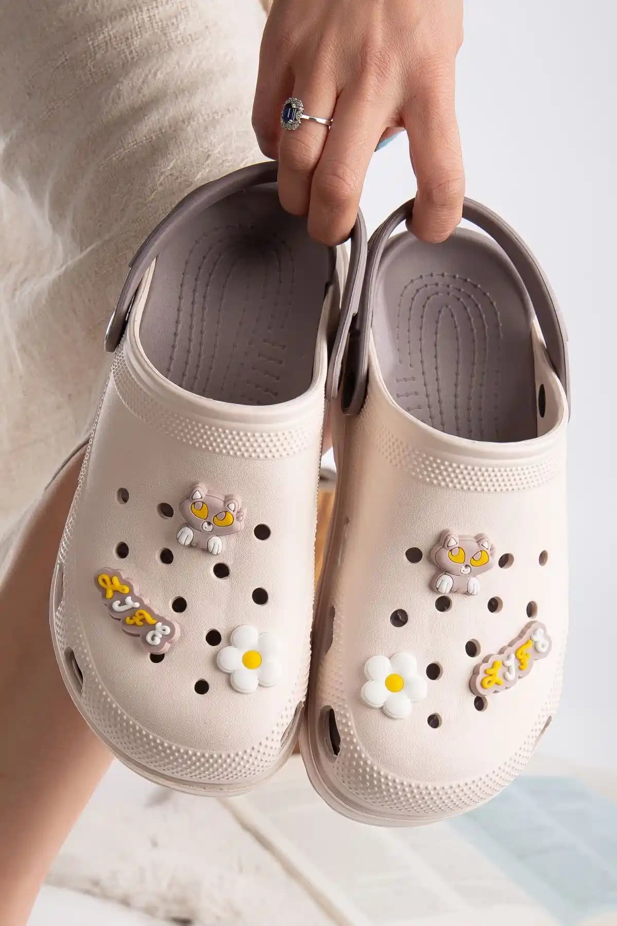 Slipcat Unisex Deniz Sabo Doktor Hemşire Hastane Confort Sandalet Özellikleri ve Kullanım Alanları