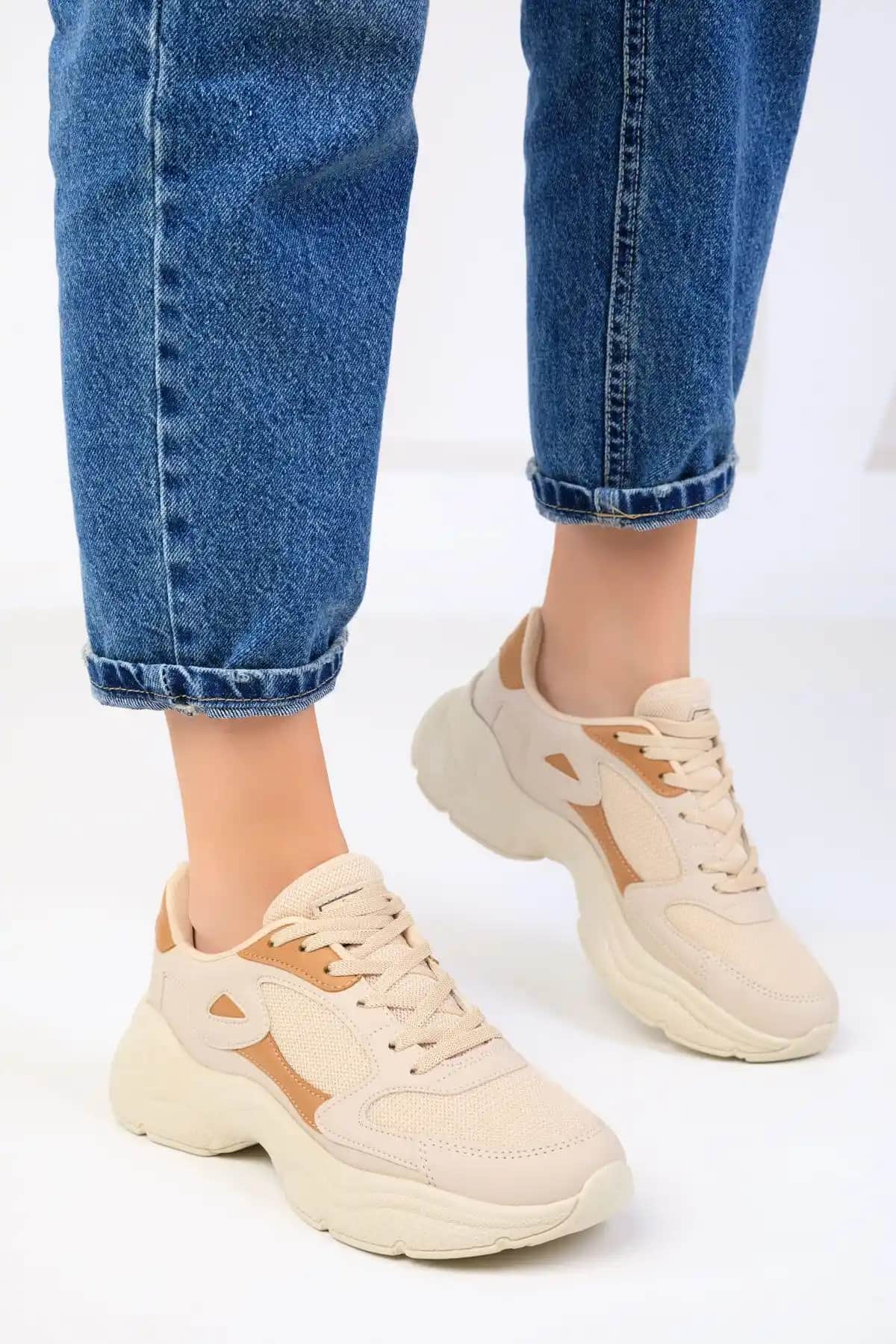 SOHO Bej-Taba Kadın Sneaker Günlük Kullanım İçin Şık ve Konforlu Ayakkabı