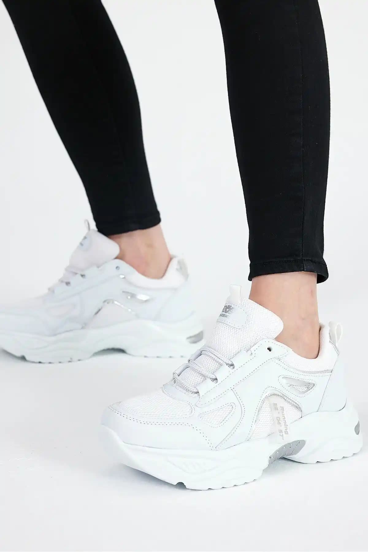 Tomsking Kadın Beyaz Gümüş Spor Ayakkabı 2005 Şık ve Konforlu Günlük Spor Ayakkabı