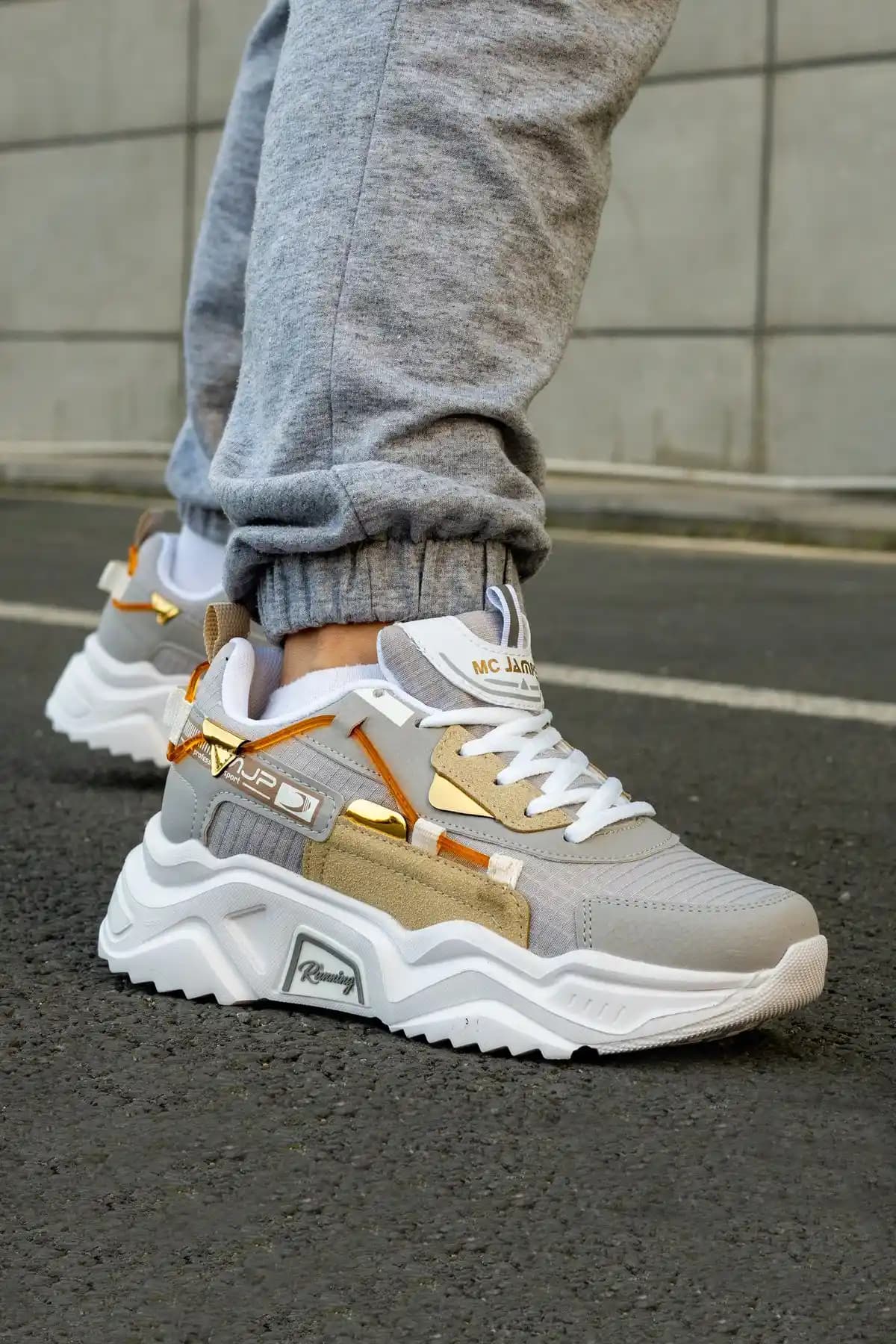 Tomsking Kadın Buz Sneaker 2038: Modern ve Rahat Günlük Spor Ayakkabı