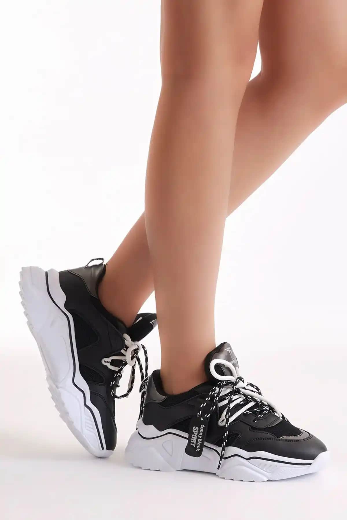 Tonny Black Kadın Siyah Spor Ayakkabı Günlük ve Spor Kullanımına Uygun Tasarım
