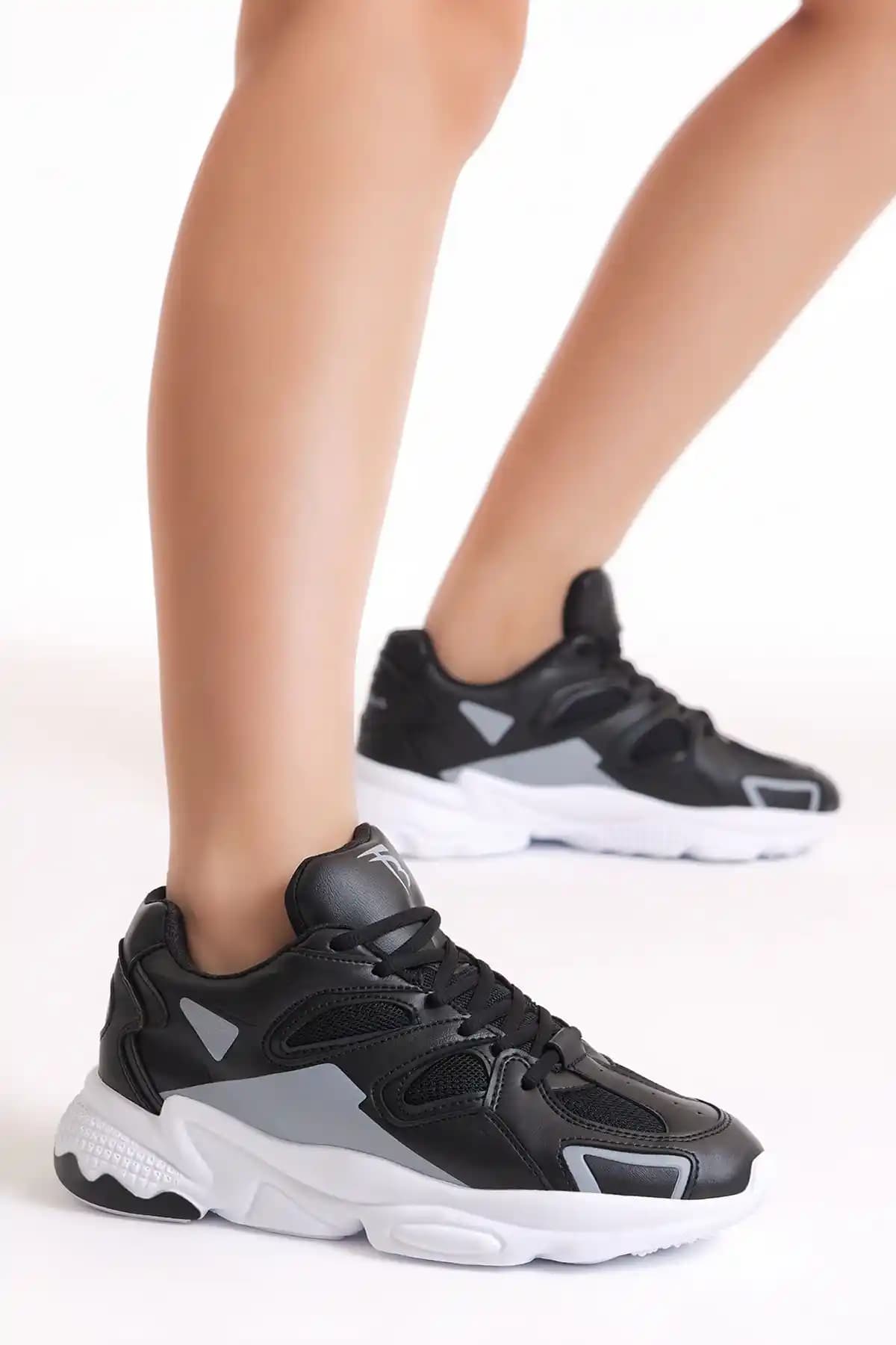 Tonny Black TB252 Spor Ayakkabı İncelemesi ve Kullanıcı Yorumları