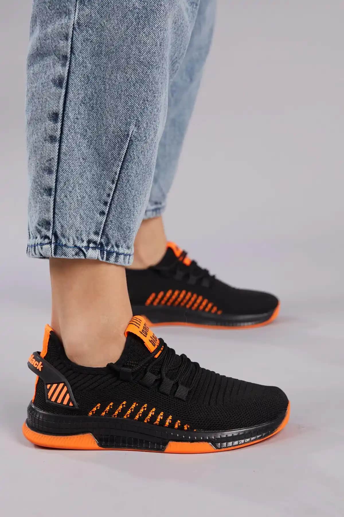 Tonny Black Unisex Siyah Turuncu Spor Ayakkabı: Konfor ve Şıklık Bir Arada