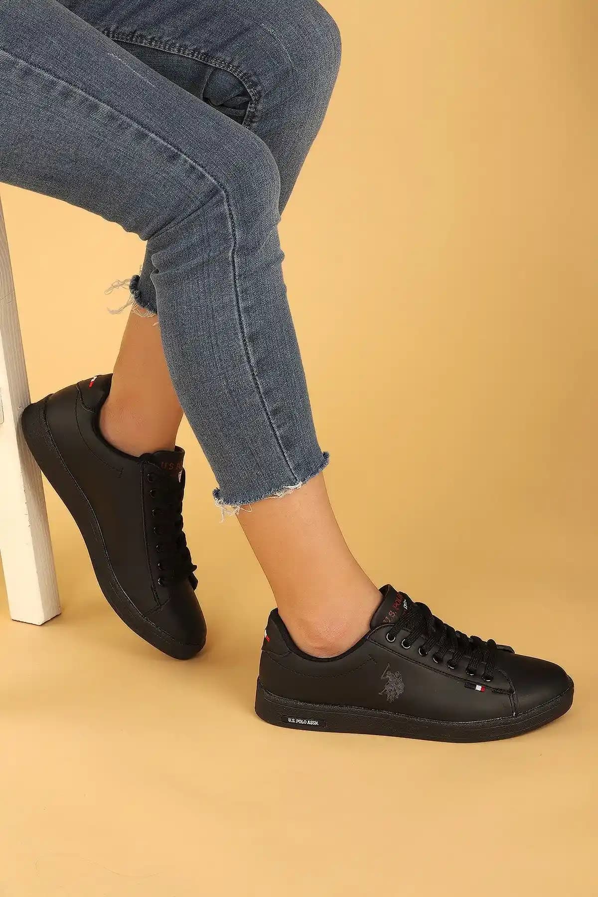 U.S. Polo Assn. Kadın Siyah Günlük Spor Ayakkabı: Şık ve Konforlu Tasarım Özellikleri