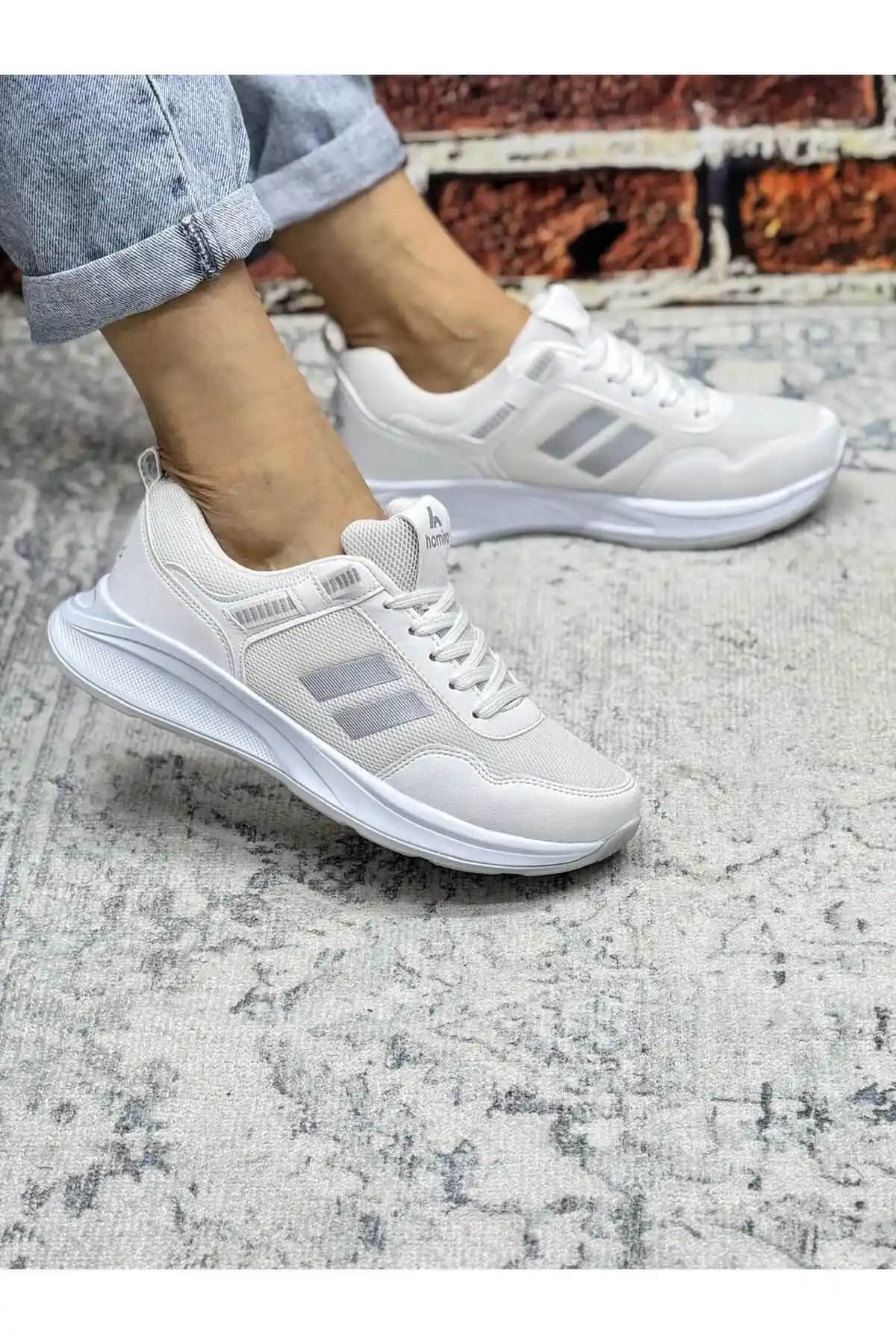 Weynes Beyaz Unisex Spor Ayakkabı Modern Tasarım ve Konfor Sunar