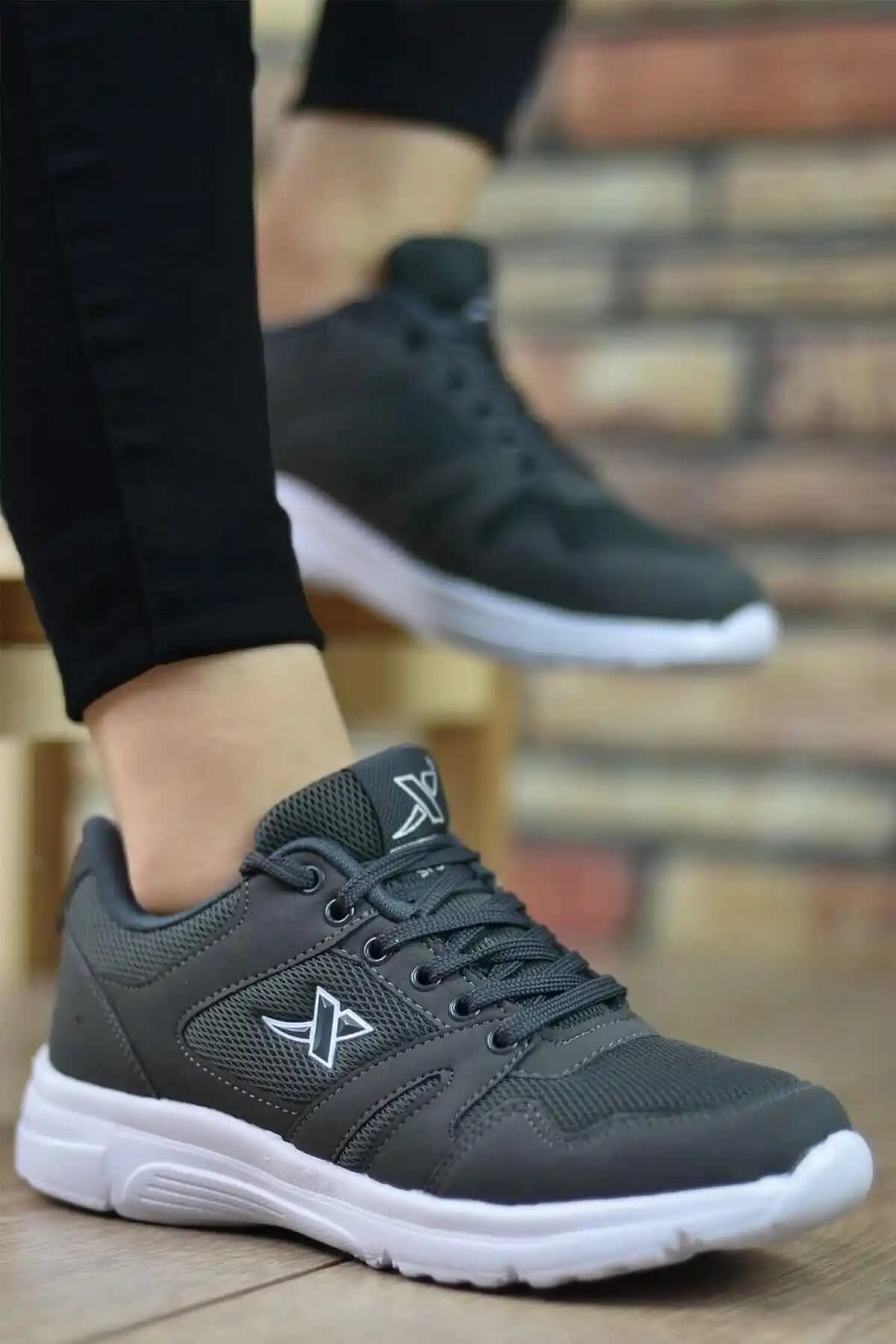 XStep Unisex Gri Spor Ayakkabı 020 M: Hafif, Dayanıklı ve Şık Tasarım