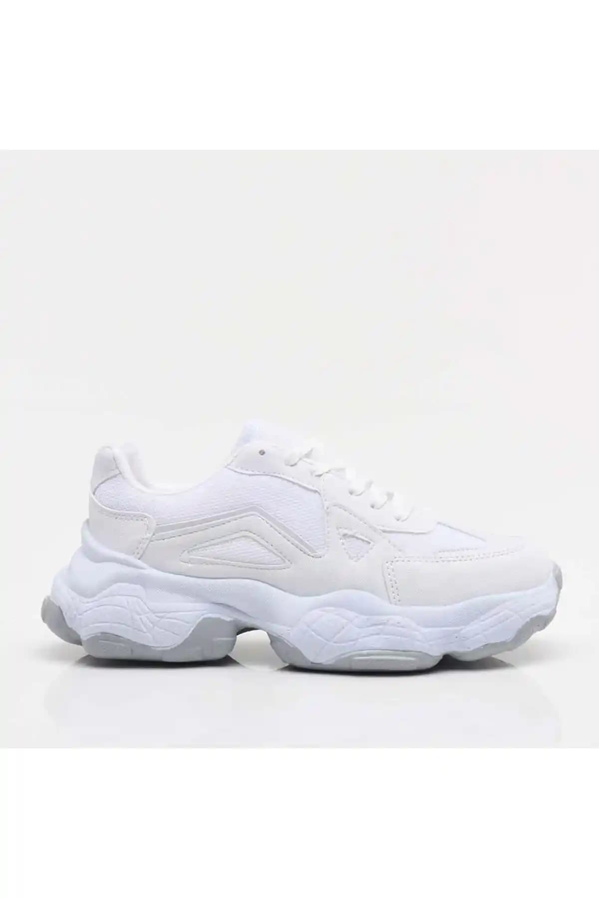Yaya Hotiç Beyaz Kadın Spor Ayakkabısı: Şık ve Konforlu Günlük Kullanım Ayakkabısı