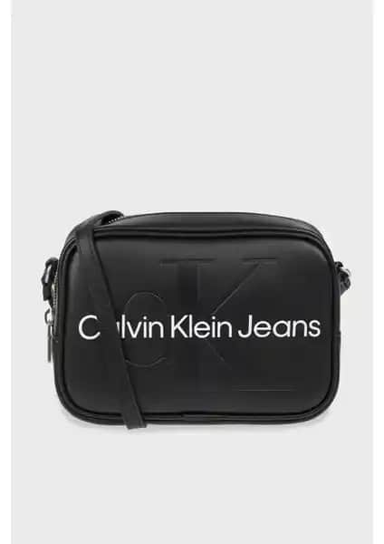 Calvin Klein Kadın Deri Omuz Askılı Çanta Günlük ve Şık Kullanım İçin Uygun