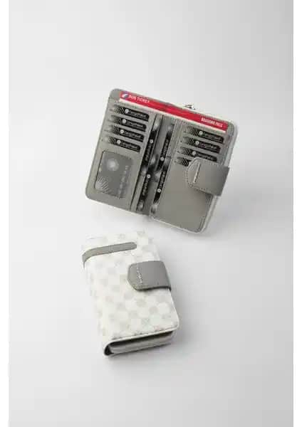 Cengiz Pakel Monogram Kadın Orta Boy Cüzdan: Şıklık ve İşlevselliğin Birleşimi