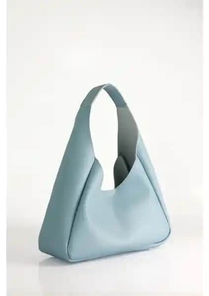 Densila Kadın Mavi Suni Deri Fermuarlı İç Bölmeli El ve Omuz Çantası Özellikleri ve Kullanım Avantajları