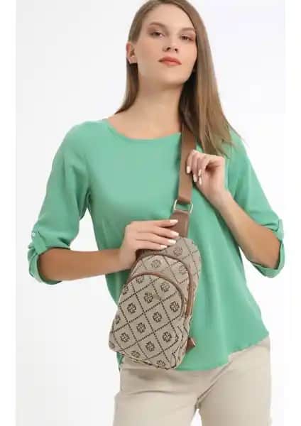 Fossil Kahverengi Kan Çanta: Şık ve Fonksiyonel Günlük Kullanım İçin Tasarlanmış Model