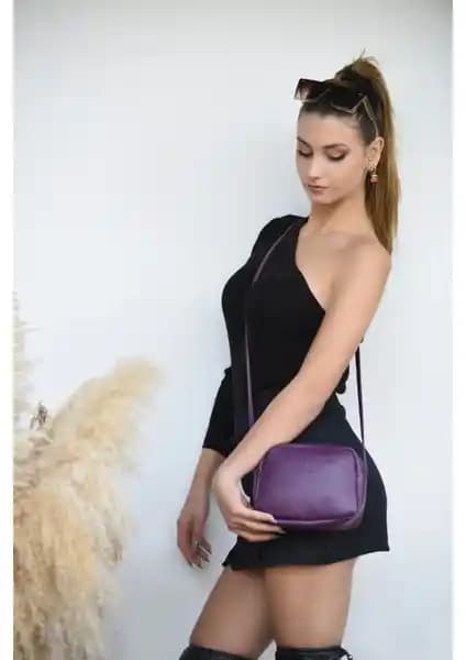 Jara Bag Kadın Mini Çapraz Askılı El Çantası: Şık ve Fonksiyonel Günlük Aksesuar