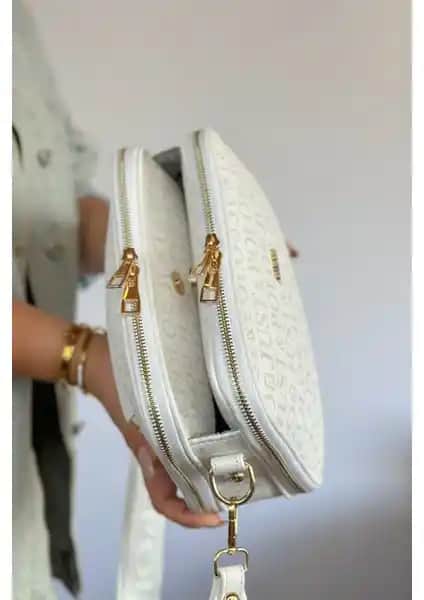 Kadınlar İçin Çok Bölmeli Siyah Suni Deri Uzun Askılı Çanta - Günlük ve Şık Kullanım