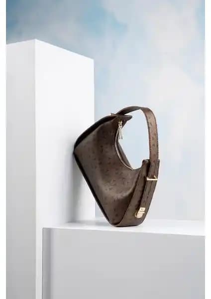 Lucky Bees Kadın Baget El ve Omuz Çantası: Şıklık ve Fonksiyonelliğin Modern Buluşması