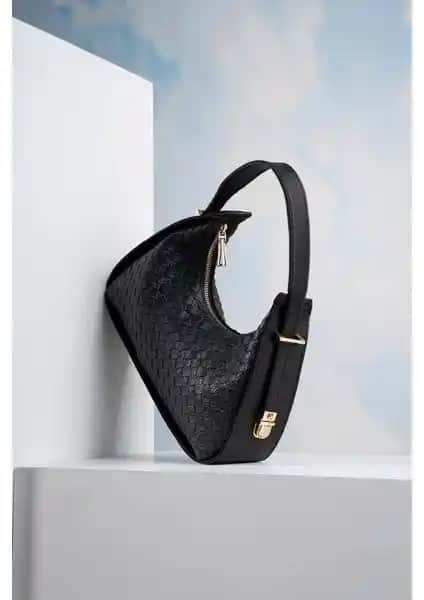 Lucky Bees Kadın Baget El ve Omuz Çantası: Şıklık ve Fonksiyonellik Bir Arada