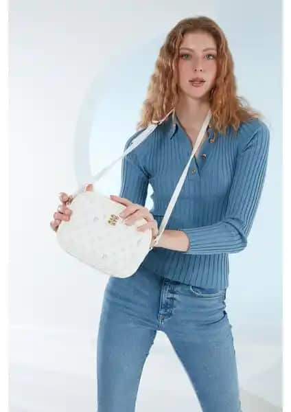 Pierre Cardin Kadın Beyaz Monogram Çapraz Çanta Günlük ve Şık Kullanım İçin Ideal