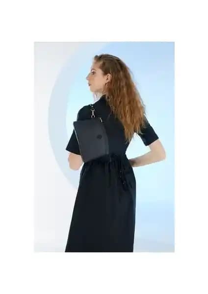 Pierre Cardin Kadın Siyah Çanta Modern Tasarım ve Fonksiyonellik Bir Arada