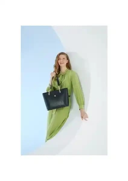 Pierre Cardin Siyah Kadın Omuz Çantası: Şık ve Fonksiyonel Tasarım ile Günlük Kullanım İçin Uygun