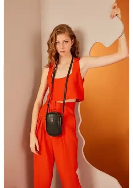 Pierre Cardin Siyah Kadın Omuz Çantası: Şık ve Kullanışlı Tasarım Özellikleri ve Kalite Analizi