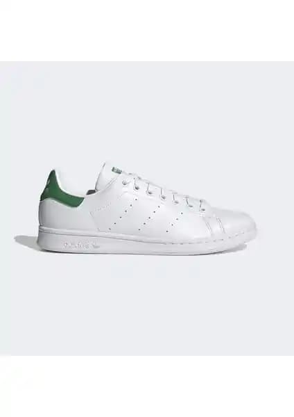 adidas Originals FX5502 Stan Smith: Zamansız Tasarım ve Sürdürülebilir Ayakkabı Seçeneği