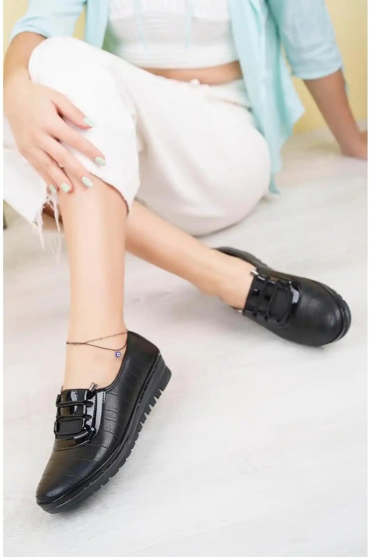 Aymood Kadın Siyah Cilt Günlük Rahat Ortopedik Kaymaz Taban Babet Ayakkabı Özellikleri