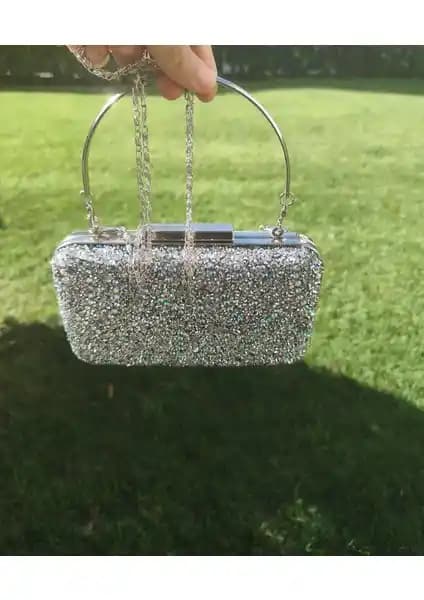 Lwh Abiye Gümüş Taşlı Çanta: Zarif Tasarım ve Fonksiyonellik Bir Arada