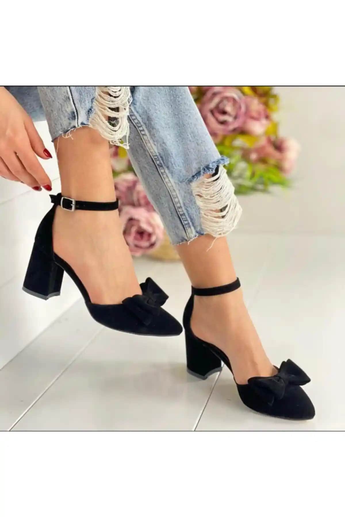 BY MAY SHOES Siyah Süet Topuklu Ayakkabı Kadınlar İçin Şıklık ve Konfor Sunar