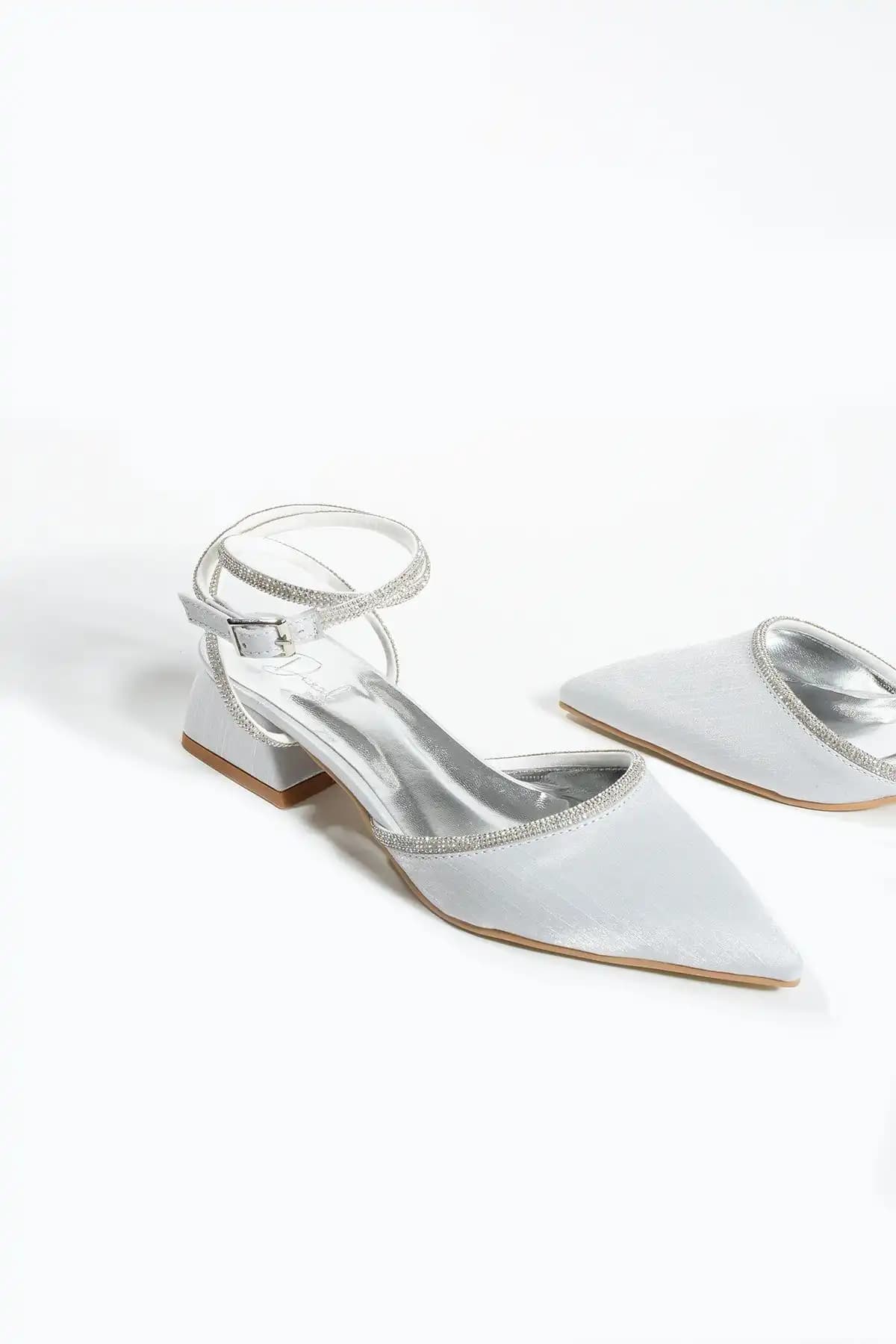 DUXAL SHOES Bilekten Bağlamalı Topuklu Ayakkabı – Şık ve Rahat Günlük Kullanım Modeli