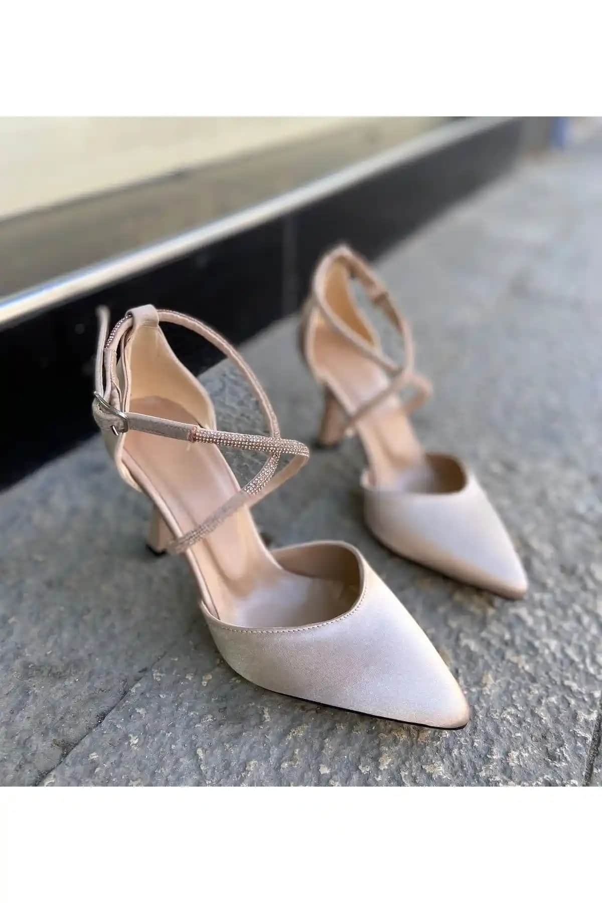 Gloriys Saten Topuklu Ayakkabı ve Çanta Seti Zarif ve Rahat Kullanım İçin Uygun