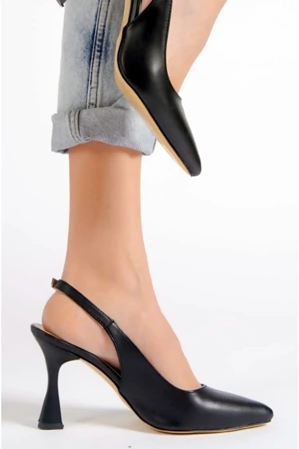 Kadınlar İçin Şık ve Dayanıklı Sivri Burun Topuklu Ayakkabı Modelleri