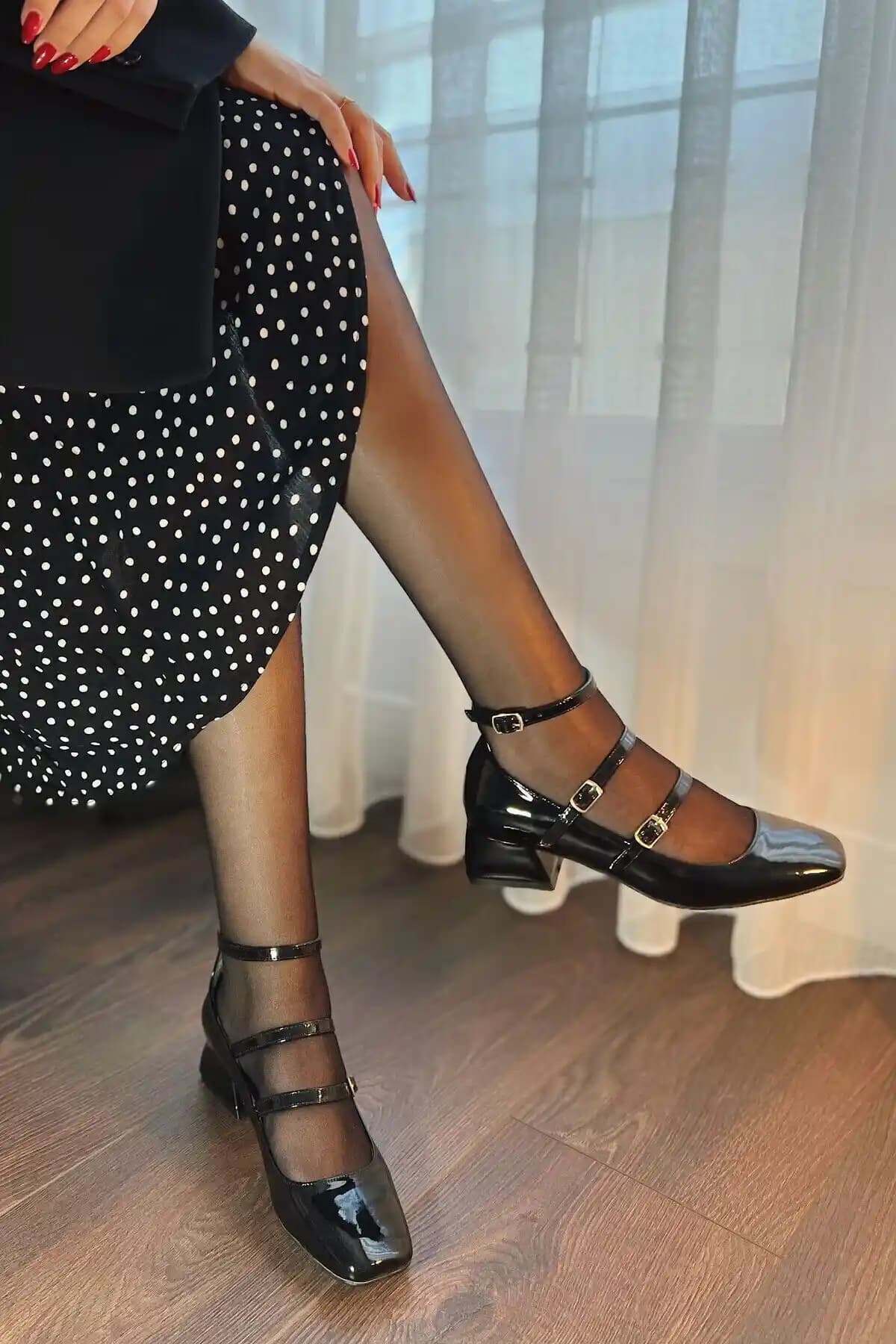 Polka Store Kadın Siyah Rugan Mary Jane Ayakkabı Modern ve Şık Tasarım