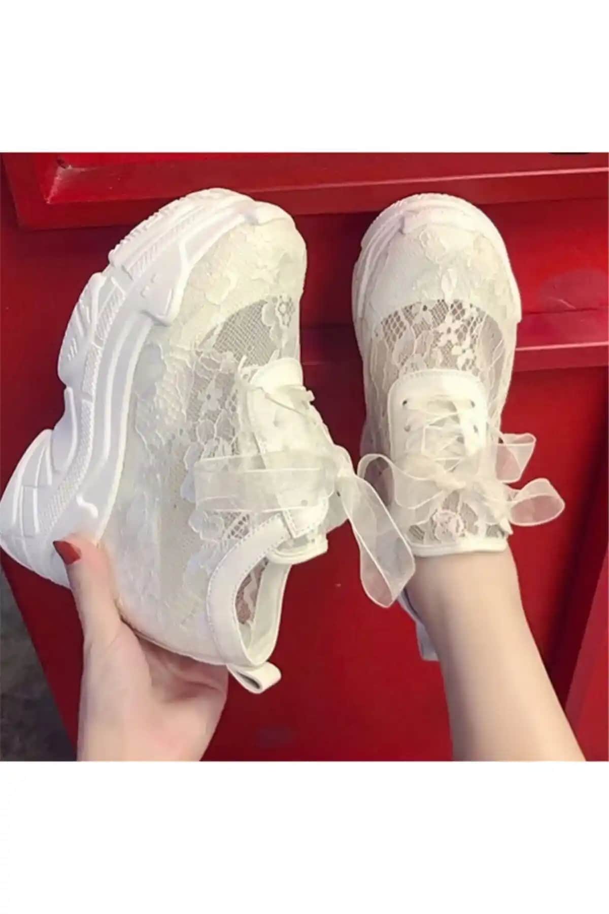 Stilo ® Gelin Ayakkabısı: Zarif Tasarım ve Gün Boyu Konfor Sunan Yüksek Topuklu Ayakkabı