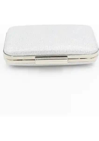 Chantaky 049 ve Lwh Abiye Güçlü Taşlı Çanta Karşılaştırması: Hangi Çanta Sizin İçin Uygun