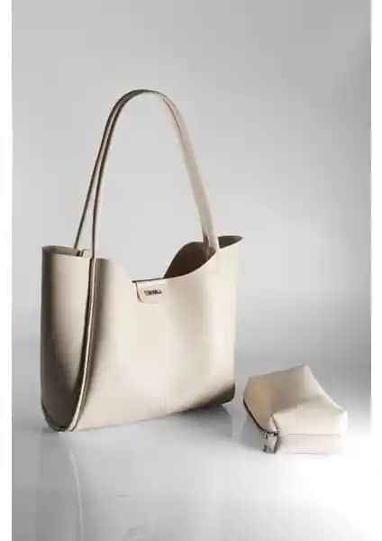 Densila Kadın Çantaları Karşılaştırması: Krem ve Siyah Suni Deri Modelleri