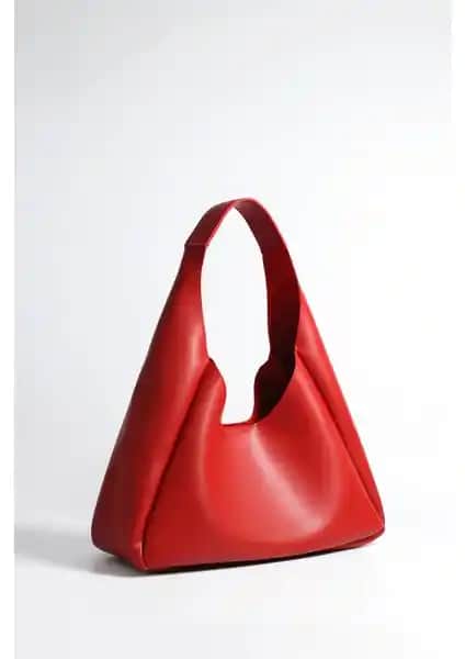 Densila ve Tonny Black Kadın Çantaları Karşılaştırması: Özellikler ve Kullanıcı Yorumları