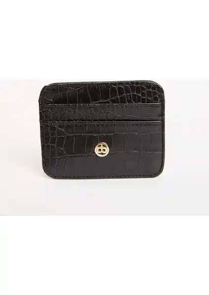 Kadın Aksesuarları Karşılaştırması: DeFacto Suni Deri Croco Kartlık ve Womancraft Cüzdanı
