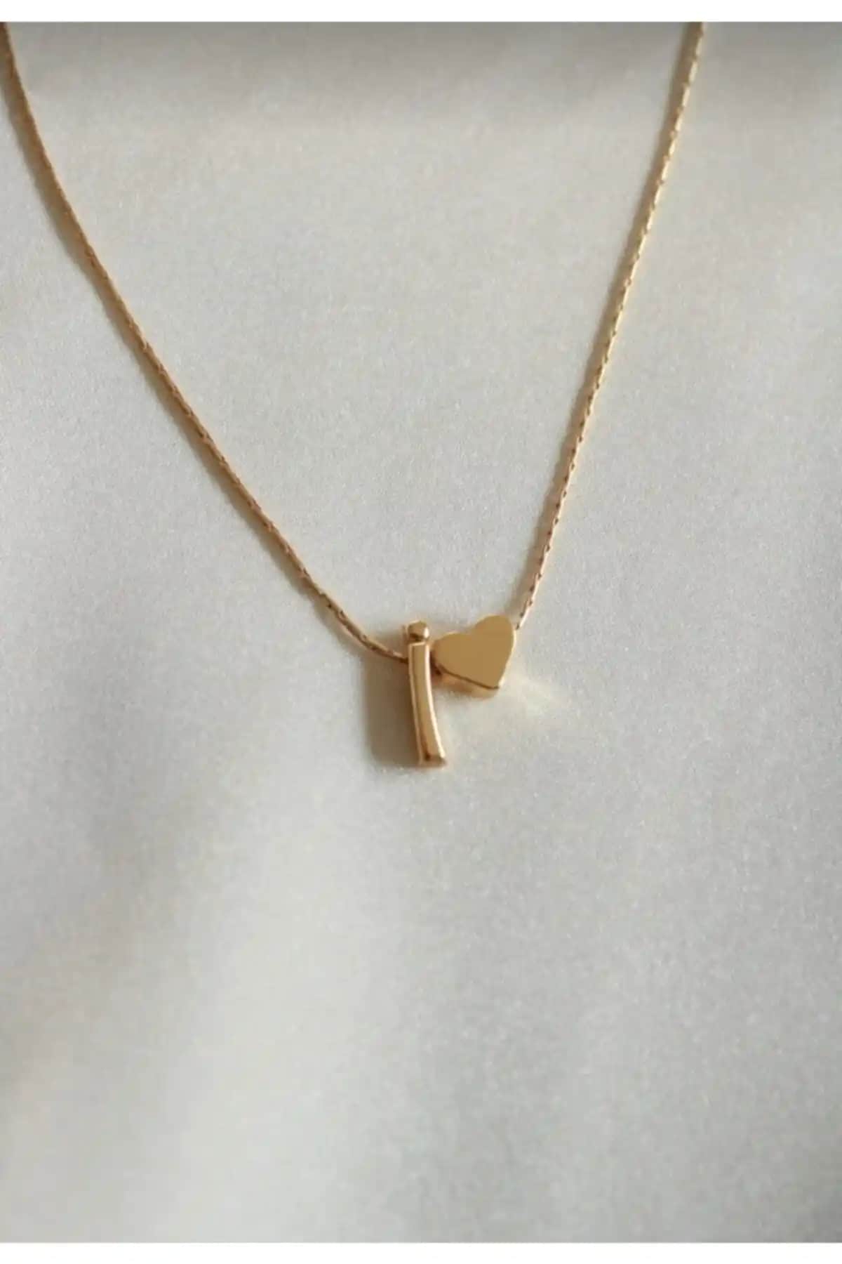 Asia by Leuvoié ve KARACA DESİGN Harfli Kolye Karşılaştırması: Özellikler ve Kullanıcı Yorumları