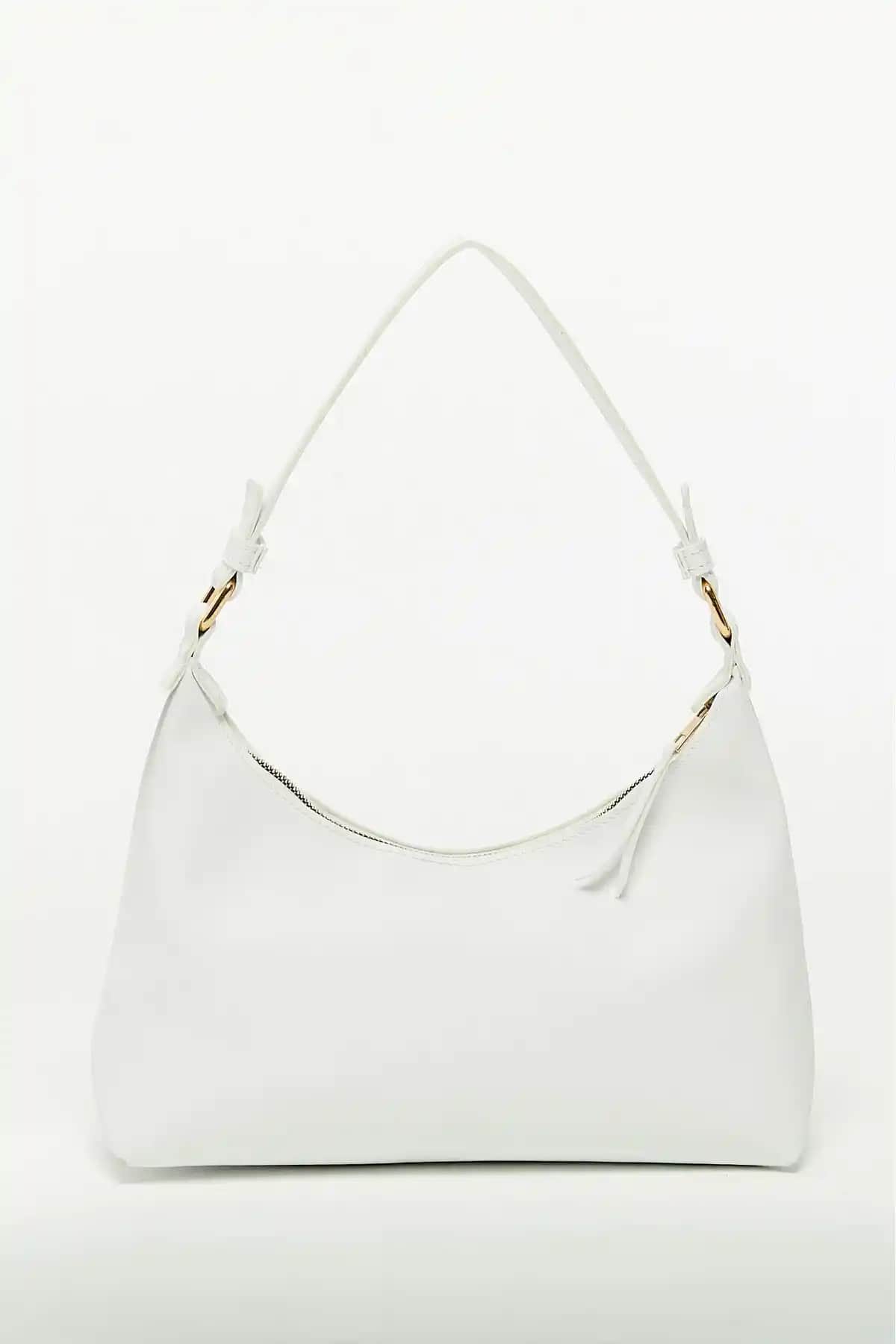 Bag&more ve Heaven style Beyaz Çanta Modellerinin Detaylı Karşılaştırması