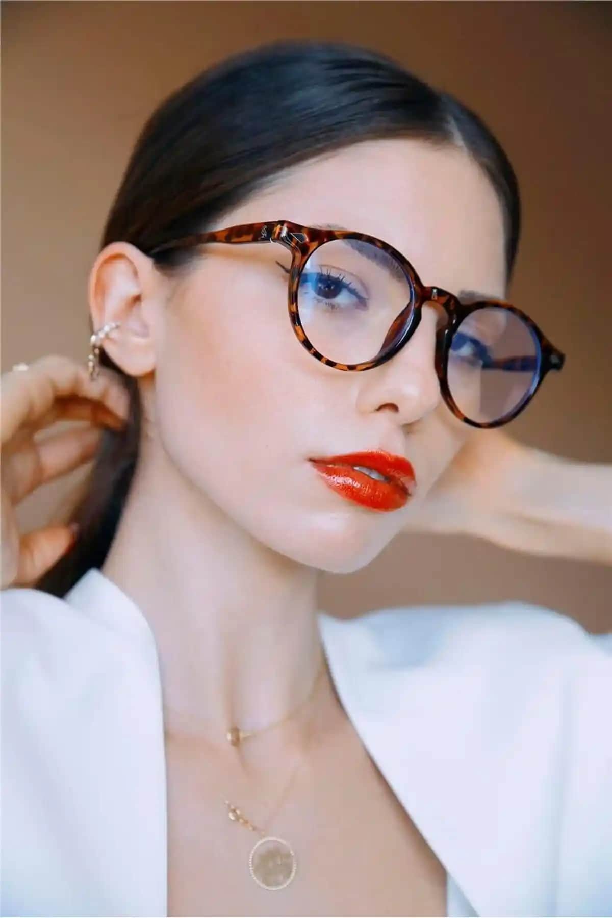 Bilge Karga Sabina ve CLAES Kai Mavi Işık Koruyucu Gözlükleri Karşılaştırması ve İnceleme