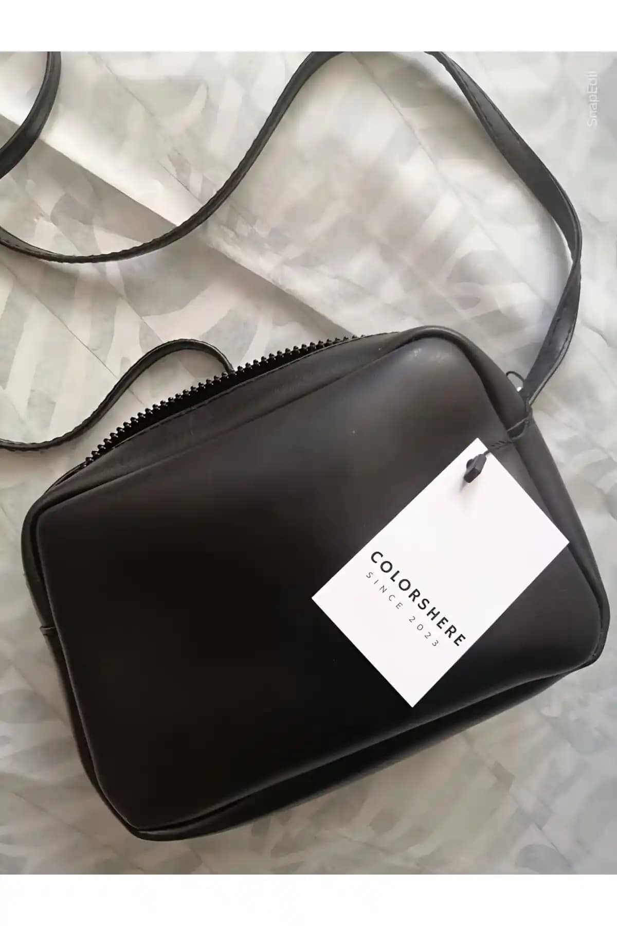 COLORSHERE ve Sever Store Omuz Çantaları Karşılaştırması: Farklı Tasarımlar ve Özellikler