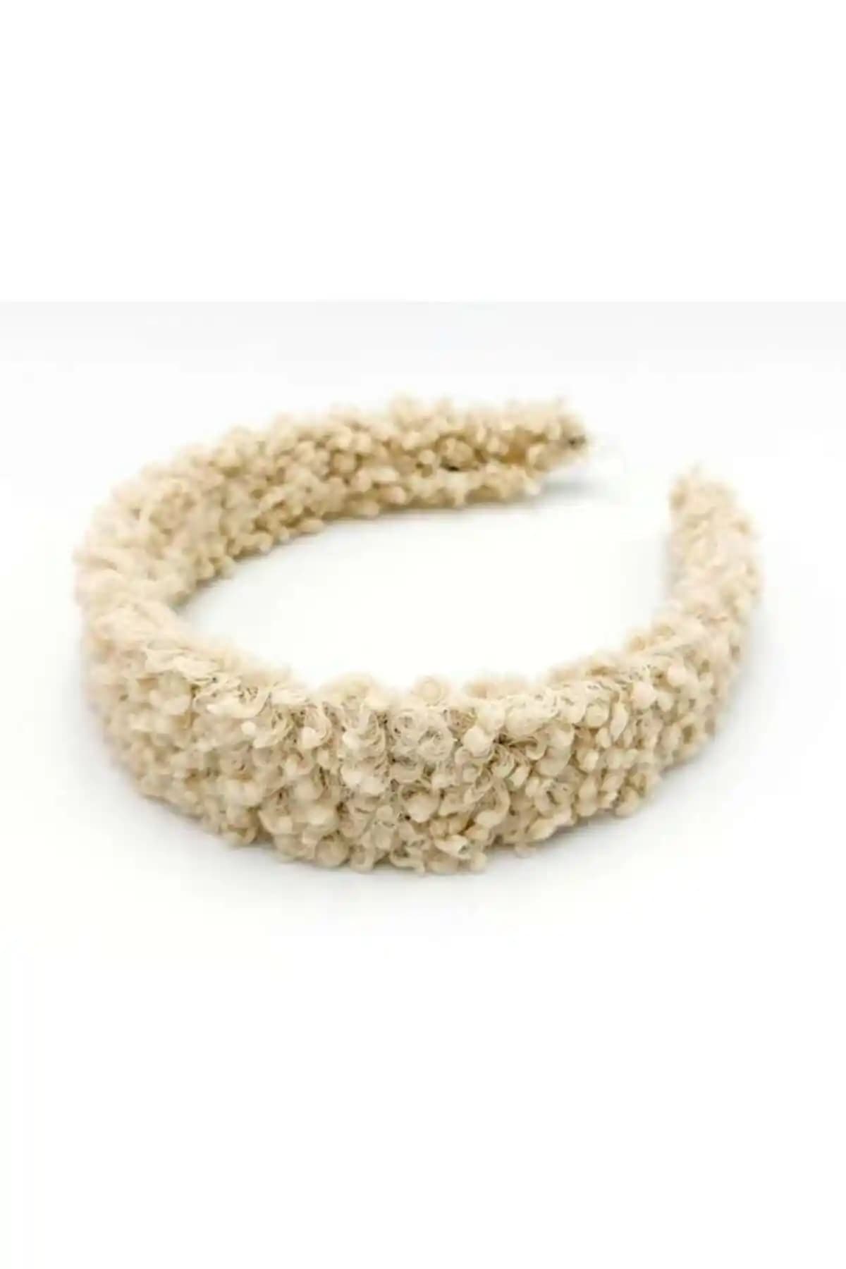 CSR AKSESUAR ve H&E DESIGN Peluş Taç Karşılaştırması: Özellikler ve Kullanıcı Yorumları