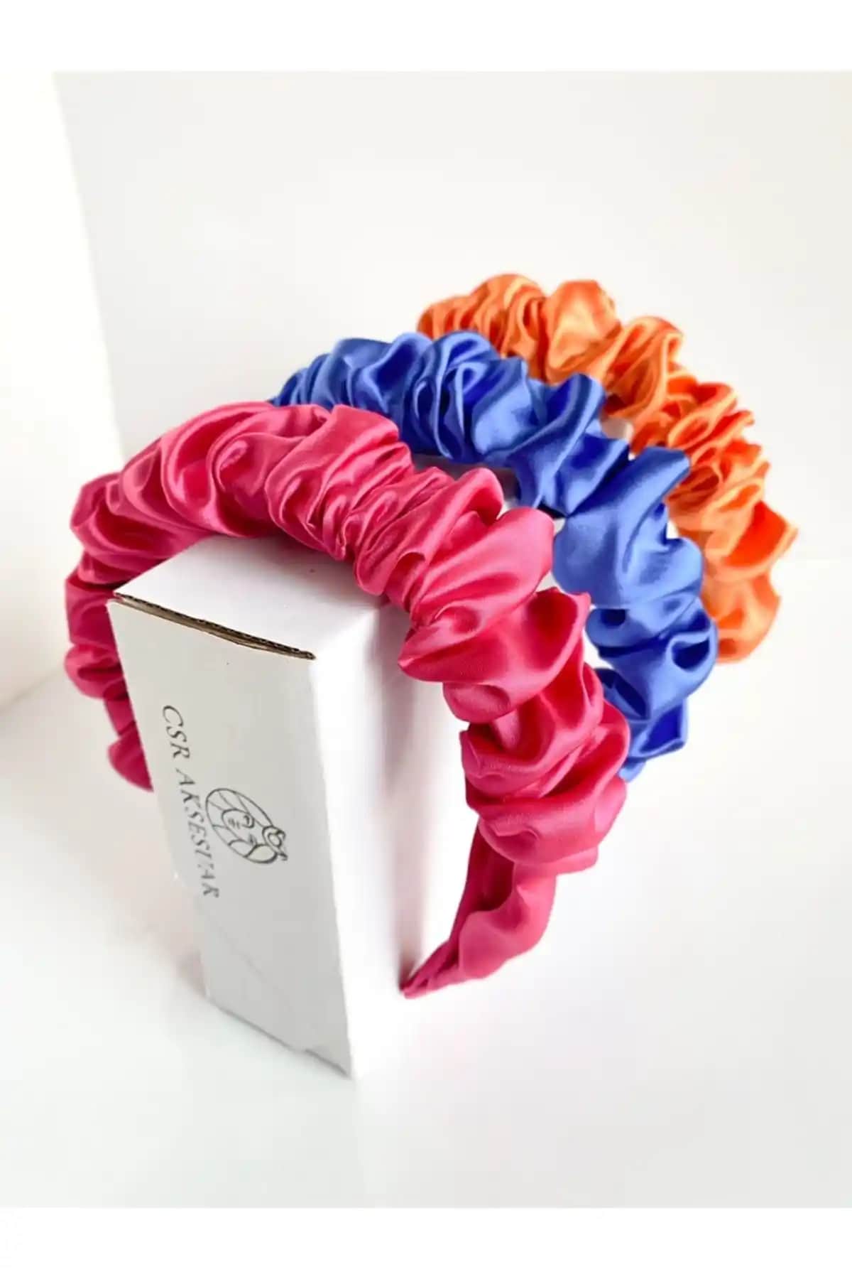 CSR Aksesuar ve Modernist Saks Taç Setleri Karşılaştırması: Hangi Tarz Sizin İçin Uygun